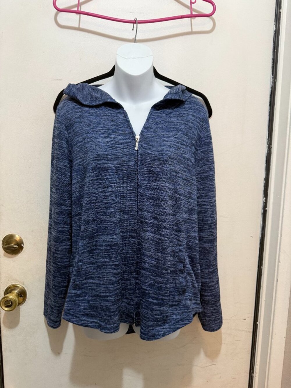 Women Croft & Barrow Blue Striped Long Sleeve Pullover Zip Front Top Sz PL (110)
